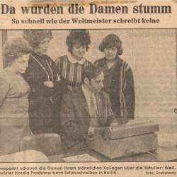Archiv-Foto der DUT: Presse 1973 Weltmeister im Tastschreiben, Tastschreib-Wettbewerb